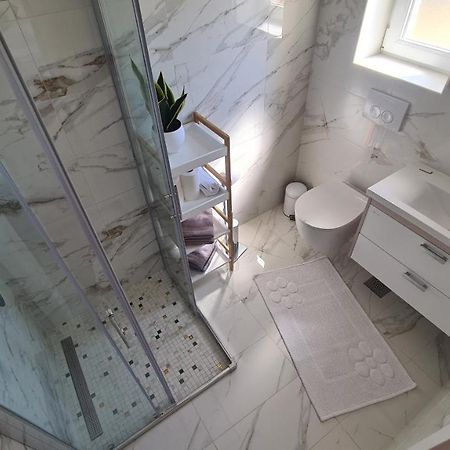 Apartments Tanja Zavalatica Ngoại thất bức ảnh