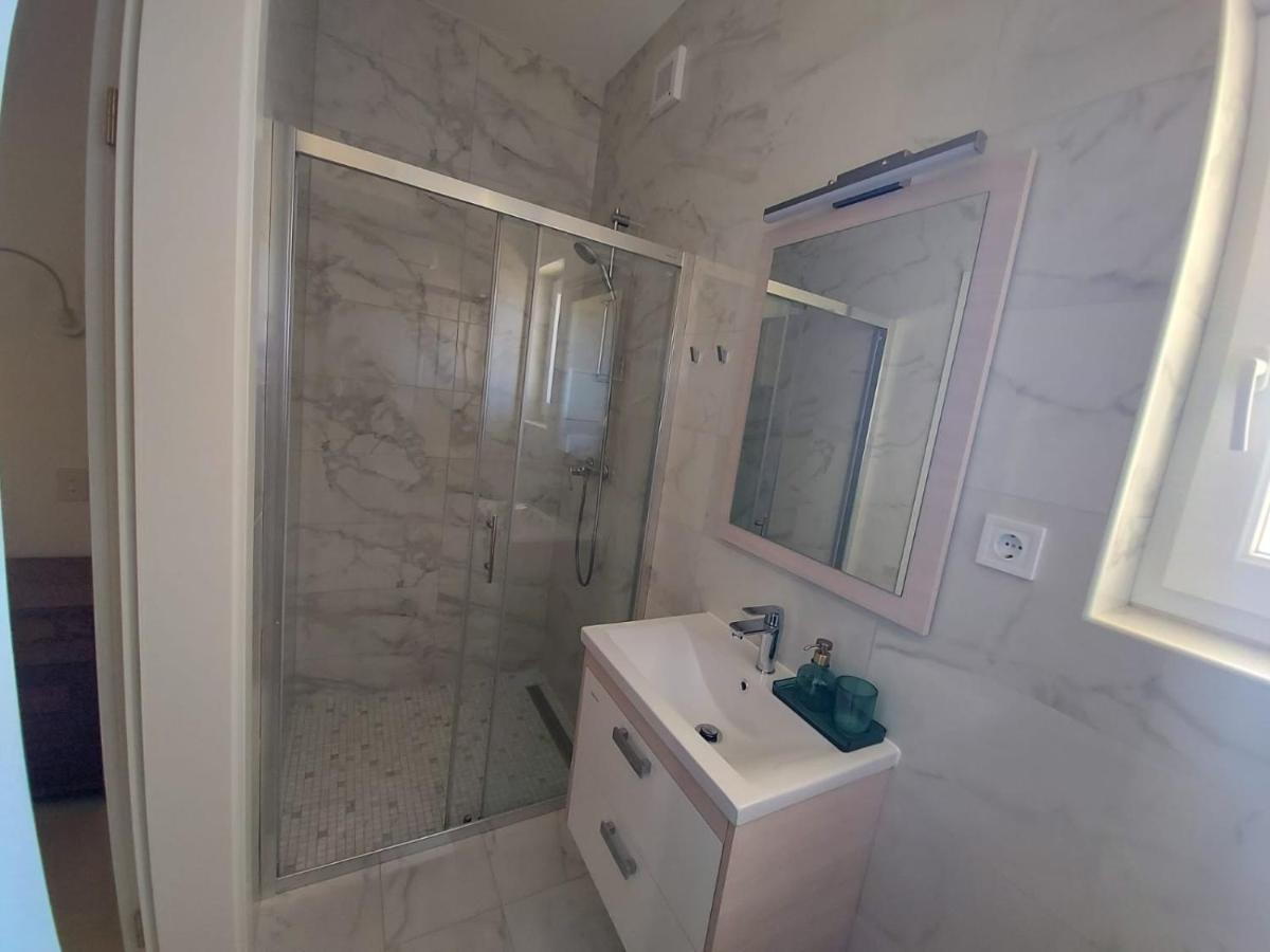 Apartments Tanja Zavalatica Ngoại thất bức ảnh