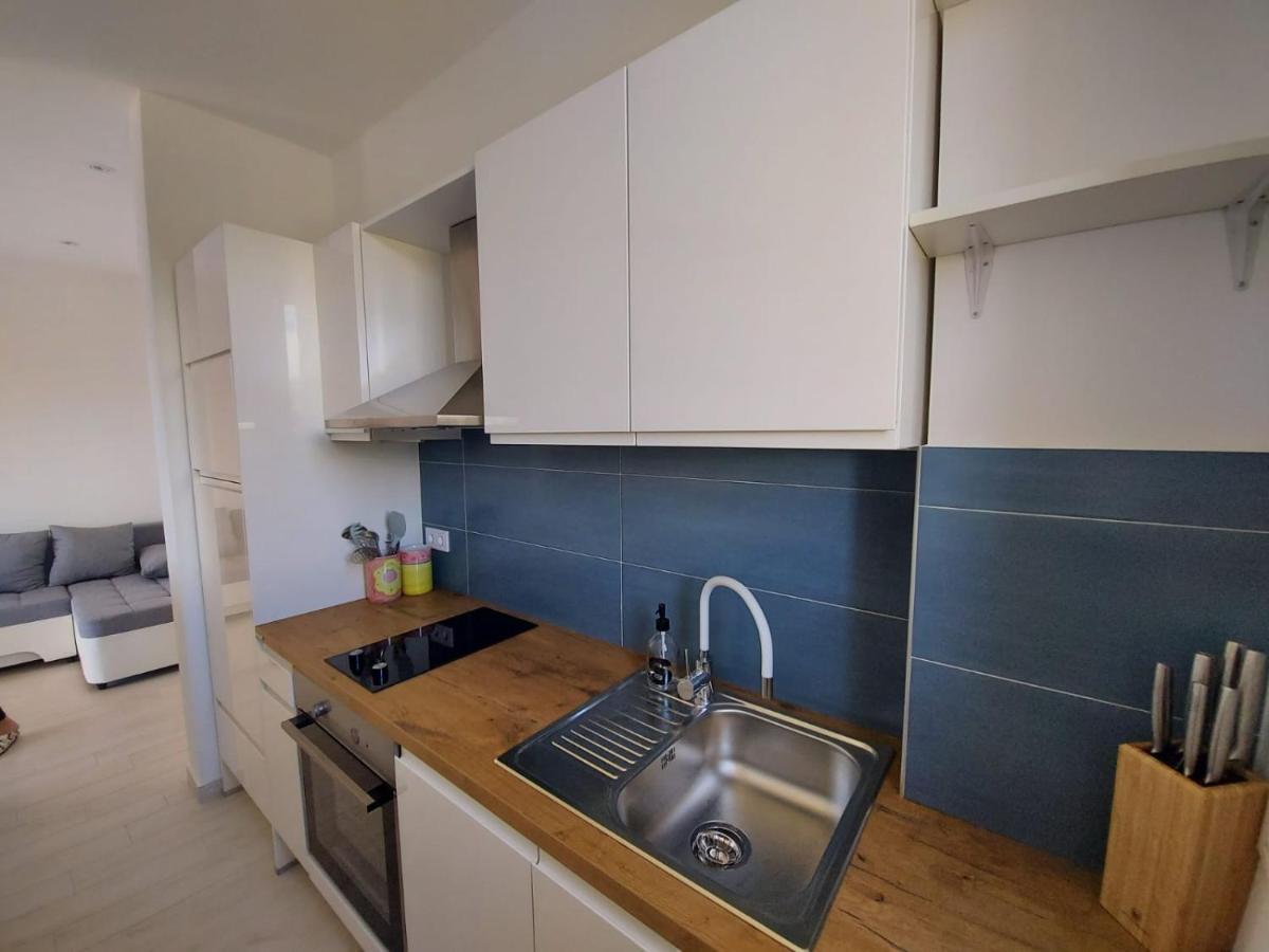 Apartments Tanja Zavalatica Ngoại thất bức ảnh