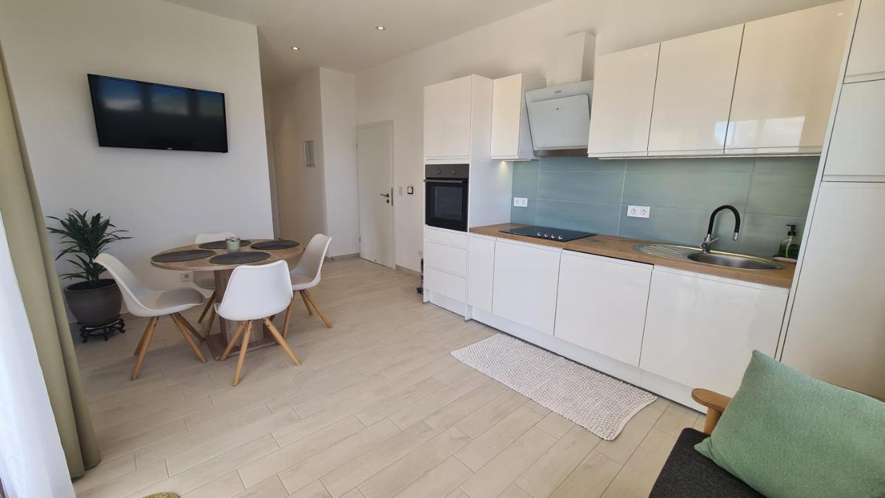 Apartments Tanja Zavalatica Ngoại thất bức ảnh