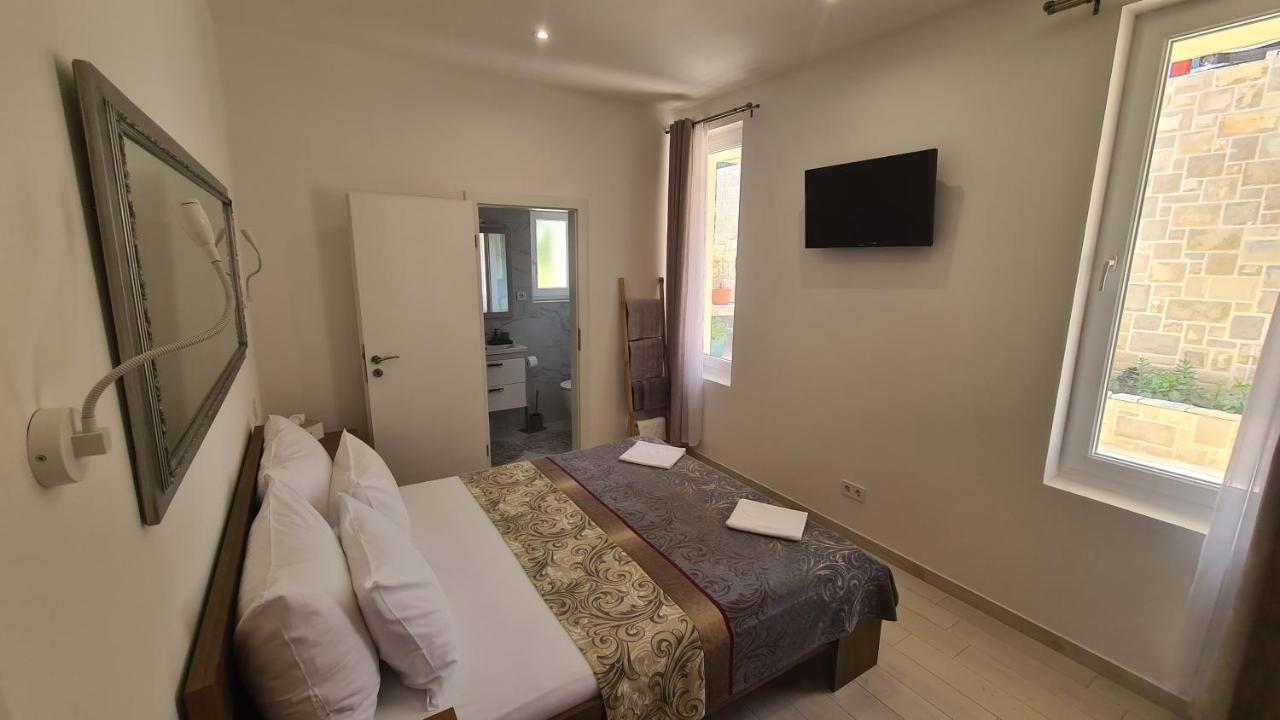 Apartments Tanja Zavalatica Ngoại thất bức ảnh