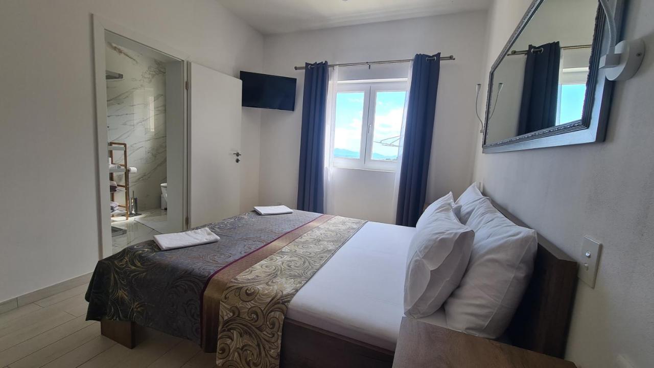 Apartments Tanja Zavalatica Ngoại thất bức ảnh